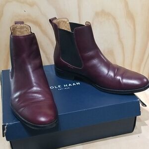 Cole Haan Lenox Hill Maroon Chelsea Boots Mens size 10 with box